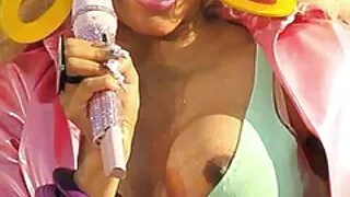 লোভনীয় জাপানি গাল K ...
