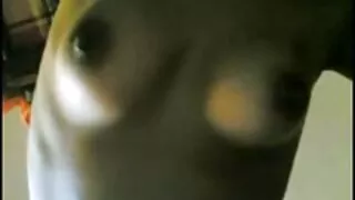 অল্পবয়সী এবং স্লুটি ...