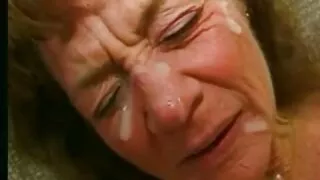 লোমশ কিয়োকো তাজিরির ...