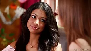 সরু বড় ব্রেস্টেড শ্ ...