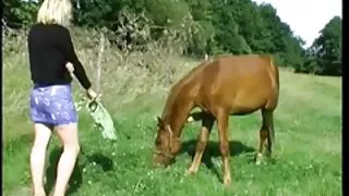 সুন্দর শ্যামাঙ্গিনী  ...