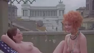 চুম্বন স্বর্ণকেশী এব ...